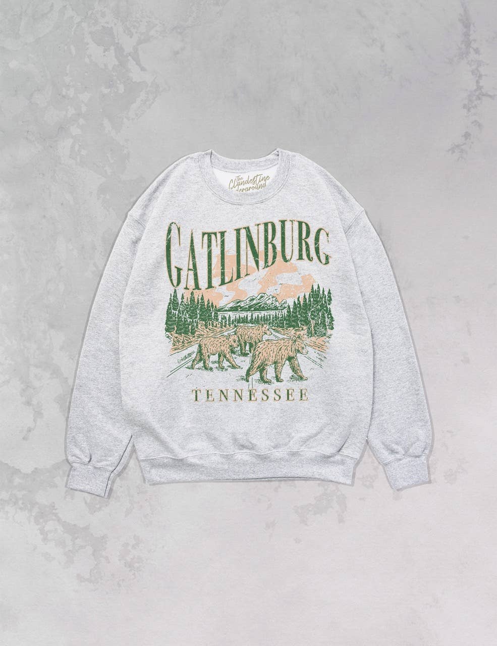 The Clandestine Underground - Gatlinburg, Tennessee 90&#39;s Oversized Crewneck Sweatshirt: XS/S